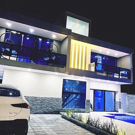 Residencial Sfa Pedernales Villa Luaran gambar