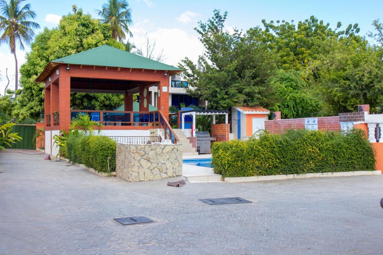 Residencial Sfa Pedernales Villa Luaran gambar